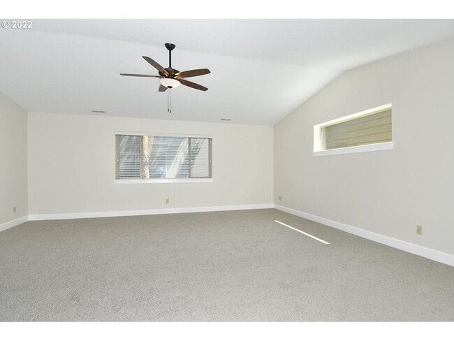 Building Photo - White Oak Village