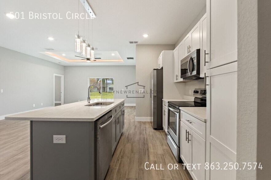 Building Photo - 501 Bristol Cir