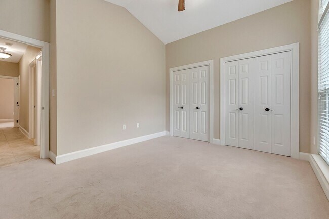 Building Photo - Gorgeous Southern Living Home in Coveted S...