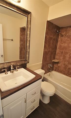 Building Photo - 3174 Christopher St