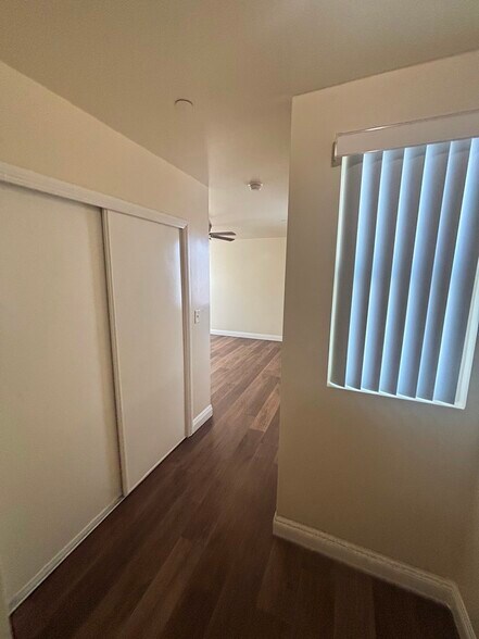 Building Photo - 9031 Avalon Blvd