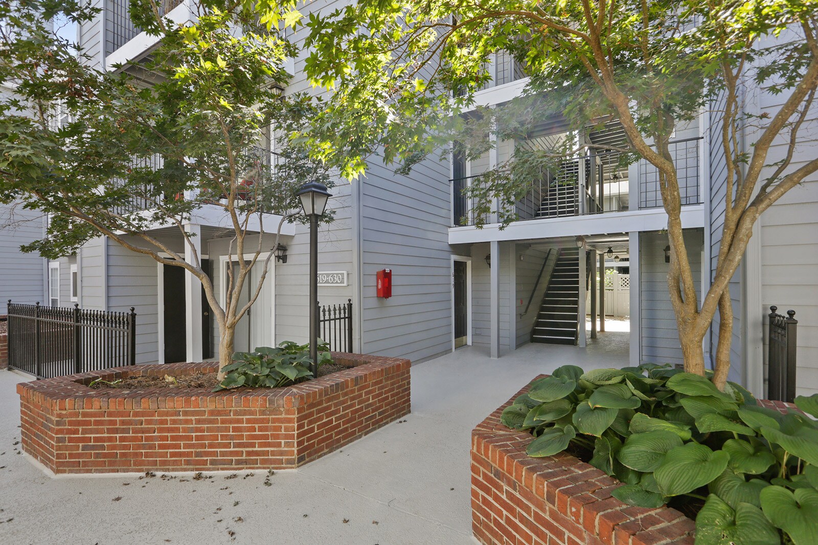 Building Photo - 625 Granville Ct