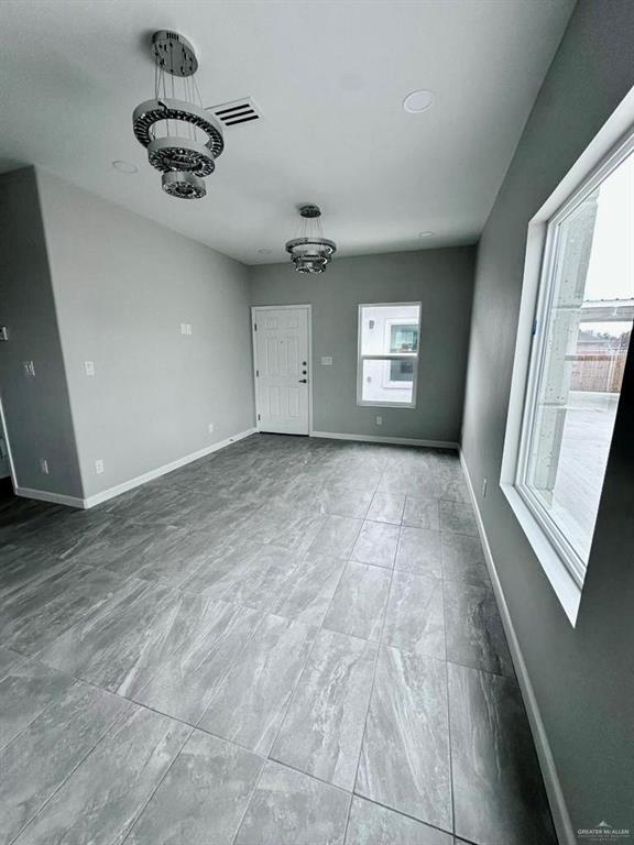 Building Photo - 18 Robin