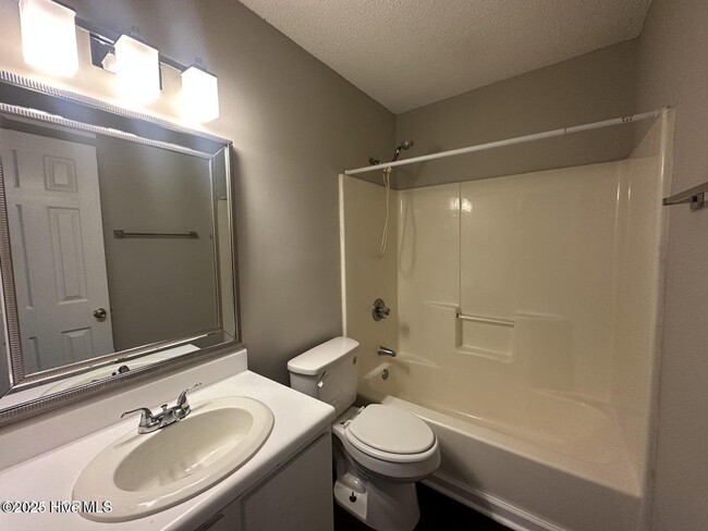 Building Photo - 239 Wyndham Cir