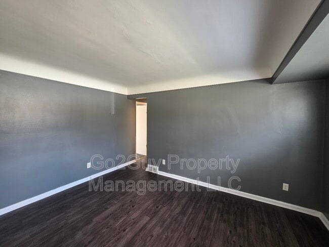 Building Photo - 22431 Lyndon St