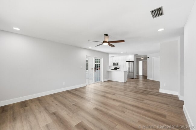Building Photo - 11991 SW 51st Ct