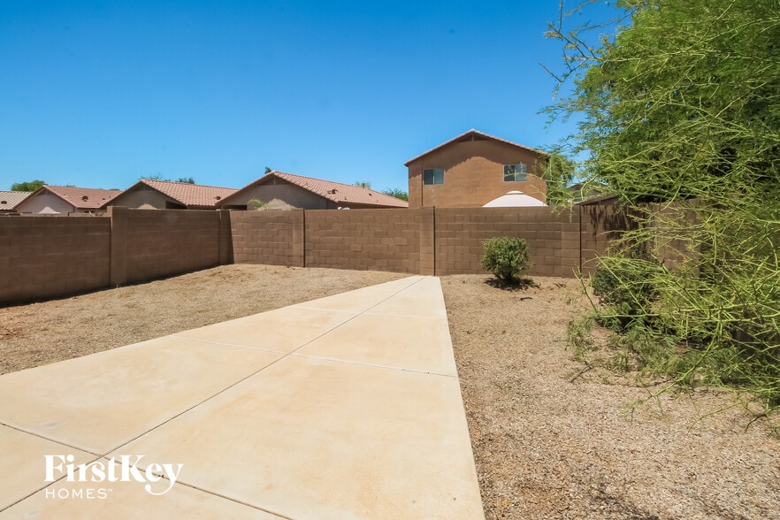 Building Photo - 4186 E Aragonite Ln