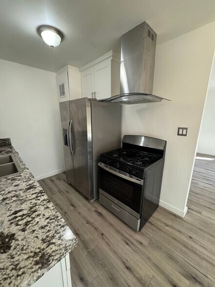 Kitchen - 12329 Oxnard St