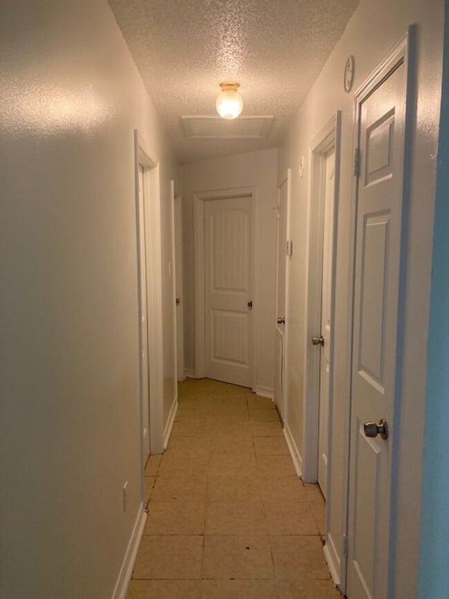 Building Photo - Gulfport 3 Bedroom