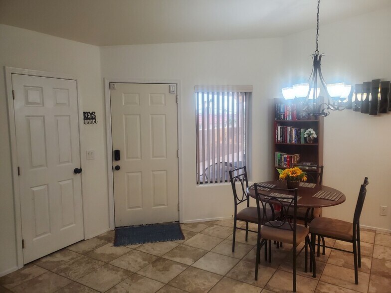 Dining Room - 2095 Mesquite Ave