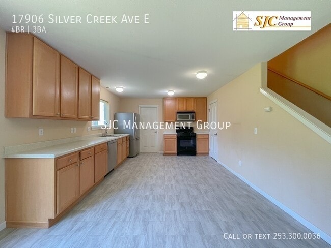 Building Photo - 17906 Silver Creek Ave E