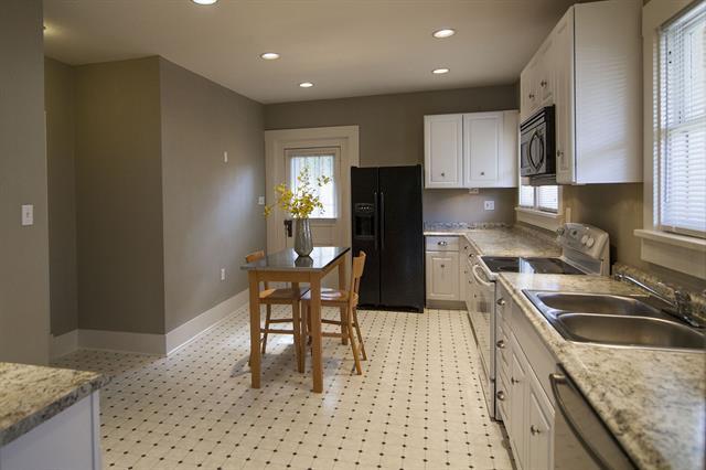 Building Photo - 3108 S Adams St