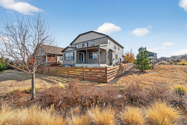 Building Photo - 590 Pikes View Dr