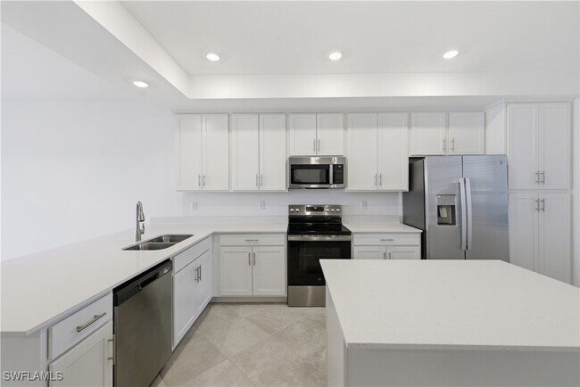 Building Photo - 5555 Double Eagle Cir