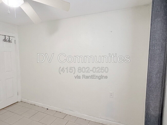 Building Photo - 776 27th Ave N