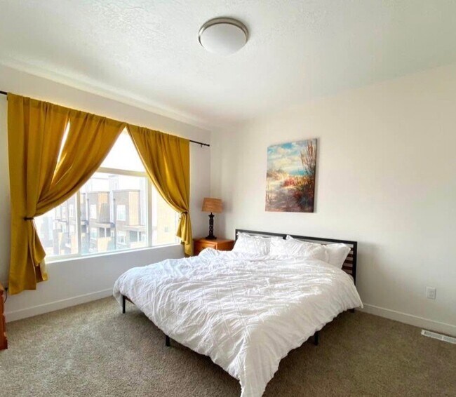 Building Photo - 5512 Victory Lap Ct