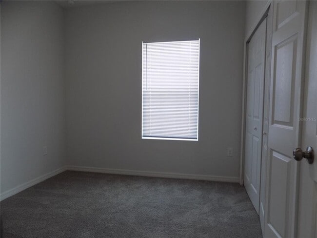 Building Photo - 646 Desmoines Ct