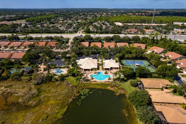 Building Photo - ** TUSCANY COVE ** 2 BED + DEN / 2 BATH / ...