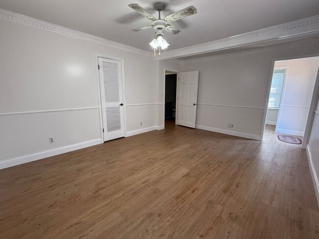 Building Photo - Prime Nashville Location with Comfort & Convenience