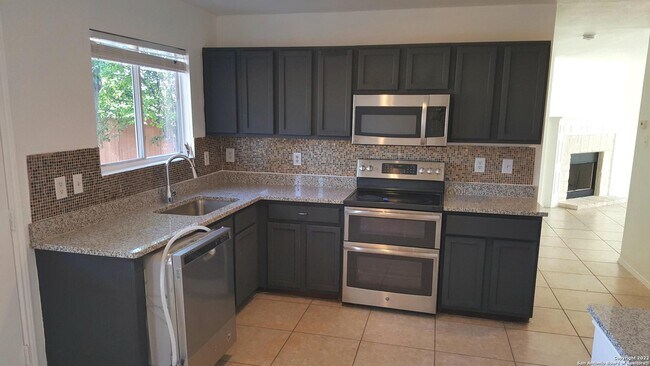 Building Photo - 10822 Rindle Ranch