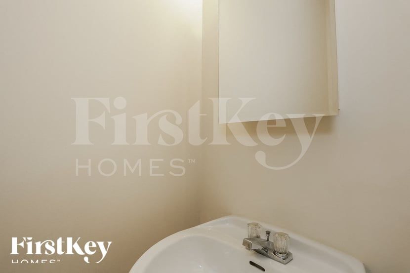 Building Photo - 3526 Butler Springs Trace