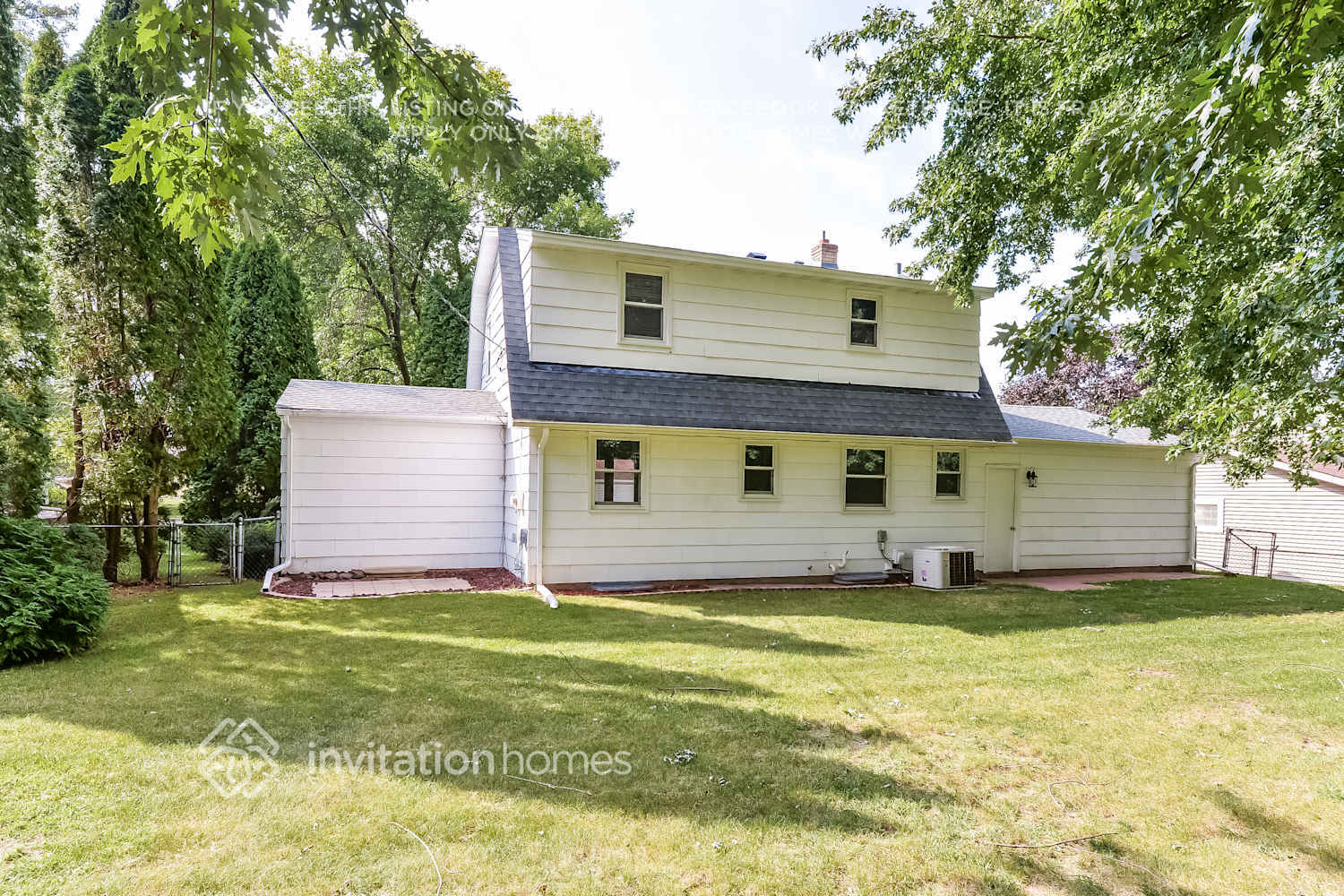 Building Photo - 3790 Grand Ave