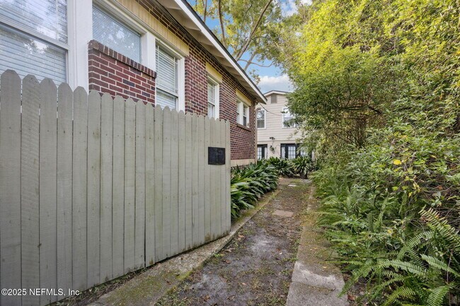 Building Photo - 1338 Wolfe St