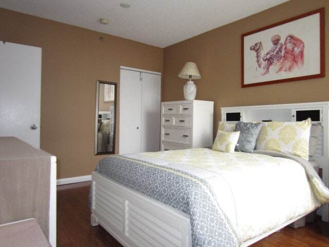Bedroom 2B - 45 River Dr S