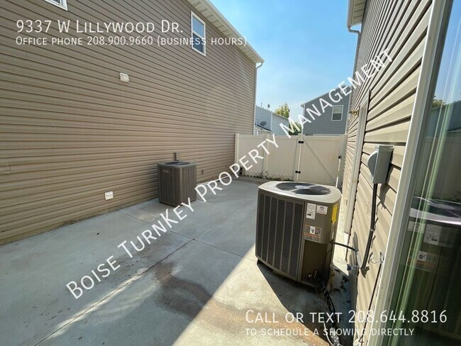 Building Photo - 9337 W Lillywood Dr