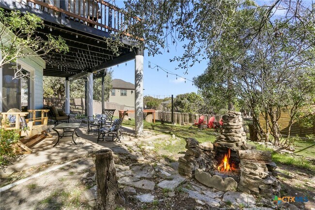 Building Photo - 1433 Riviera Dr