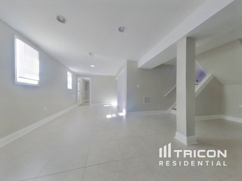 Building Photo - 11103 Tenbury Ct