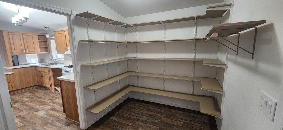 Building Photo - 8195 S Vandemoer Ln