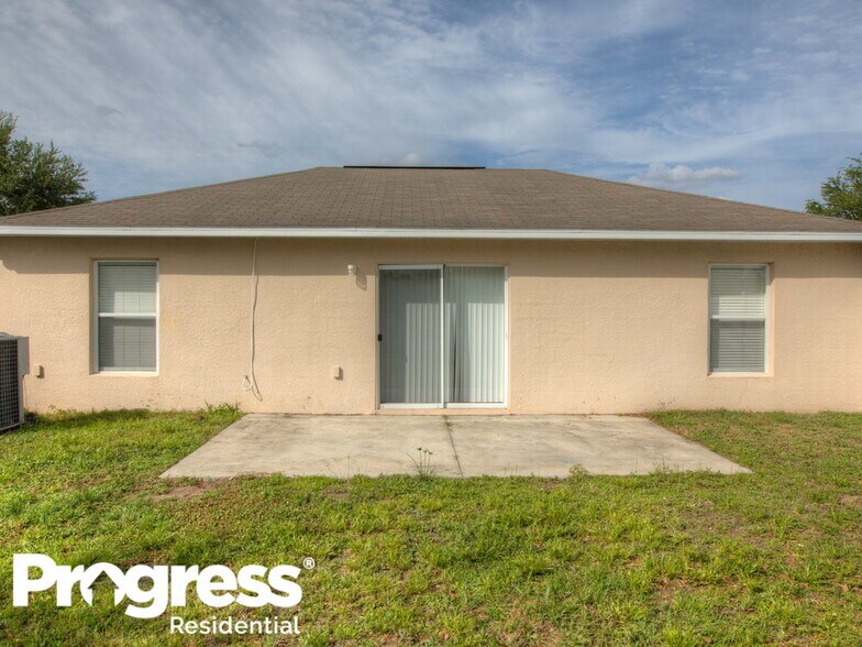 Building Photo - 4870 Preserve Blvd