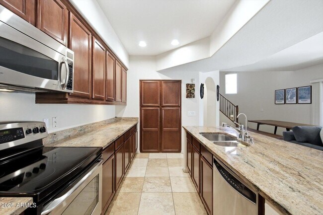 Building Photo - 3935 E Rough Rider Rd