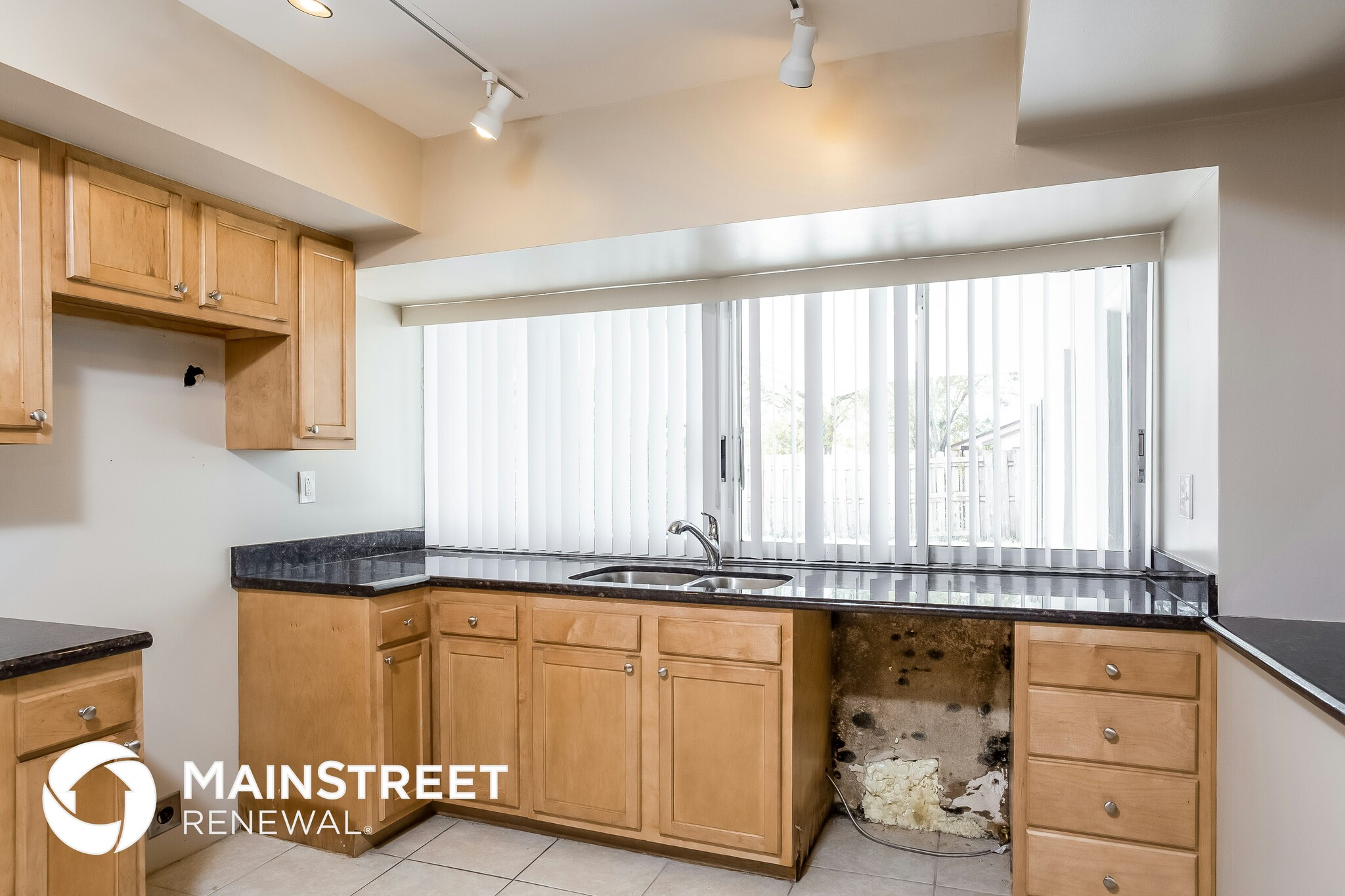 Building Photo - 1461 Wyndcliff Dr