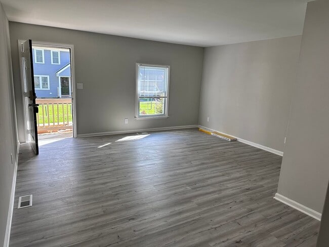 Building Photo - 4720 Hoyle Dr