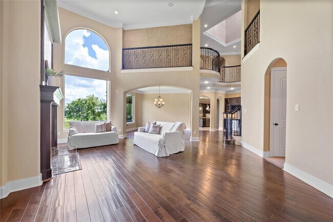 Building Photo - 19182 Grandview Point