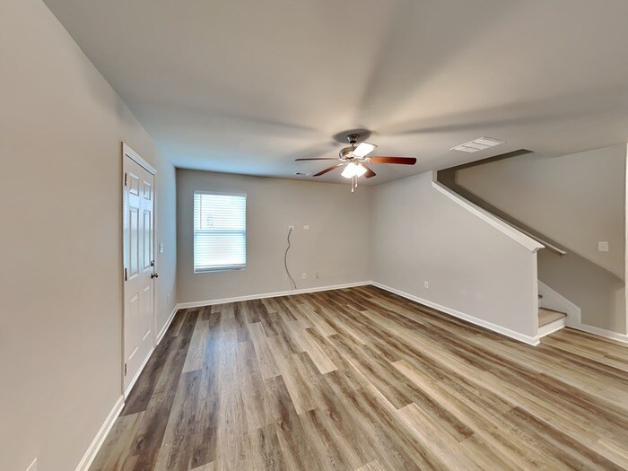 Building Photo - 15 Blake Ave