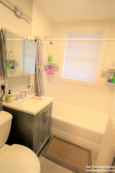 Building Photo - 235 Chestnut Hill Ave