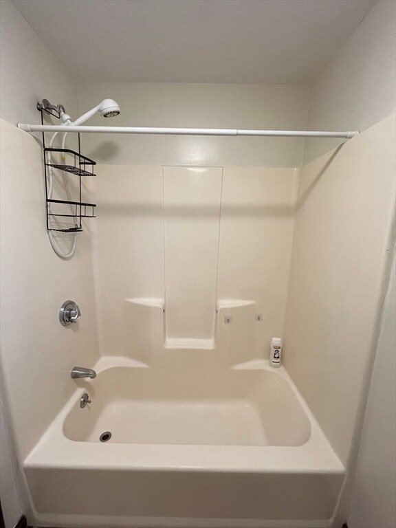 Building Photo - 53 Fairfield Park