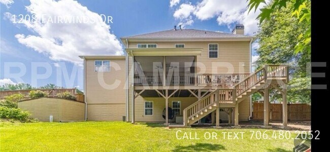 Building Photo - 1208 Fairwinds Dr
