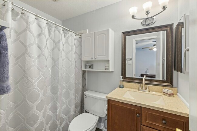 Building Photo - 1501 Stallings Dr