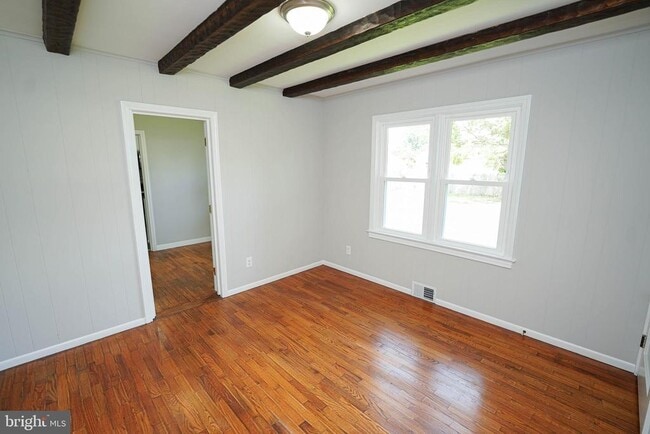 Building Photo - 737 Magnolia Dr