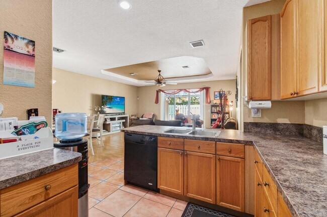 Building Photo - 5057 Sancerre Cir