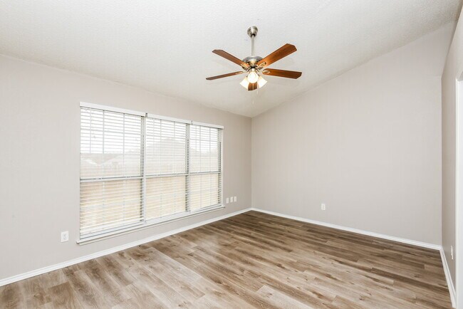 Building Photo - 6202 Pennsylvania Ave