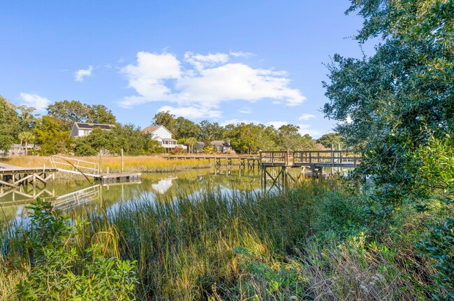 Building Photo - 774 Creekside Dr