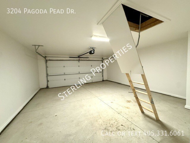 Building Photo - 3204 Pagoda Pead Dr