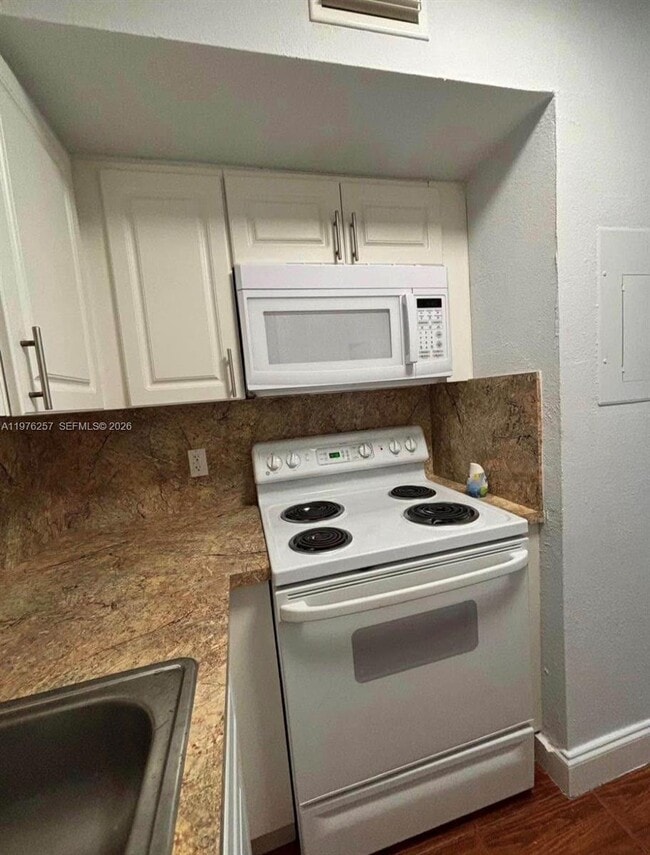 Building Photo - 1152 NW 3rd St