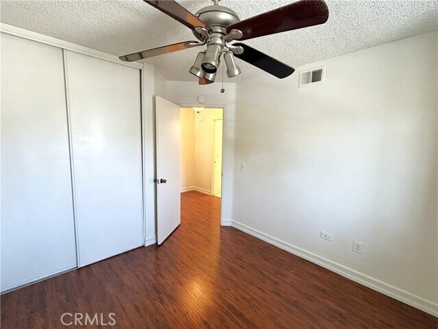 Building Photo - 3214 Canary Ct