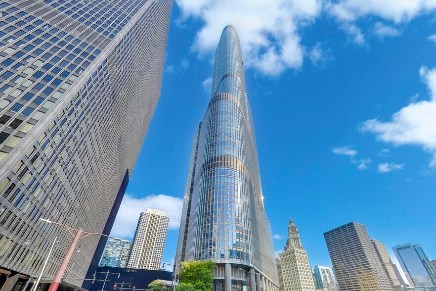 Building Photo - 401 N Wabash Ave